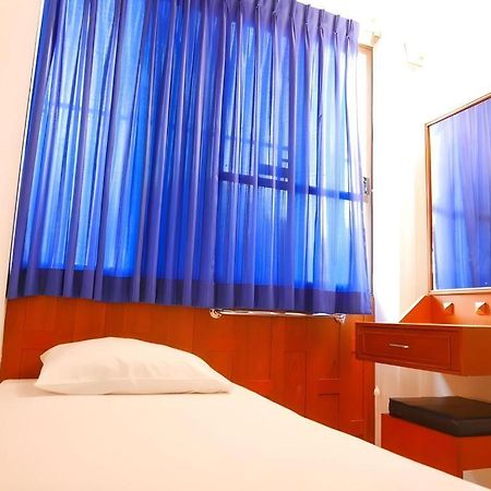 New Siam Guest House Bangkok Kültér fotó