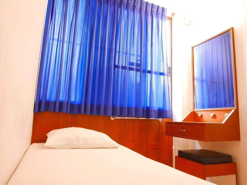 New Siam Guest House Bangkok Kültér fotó