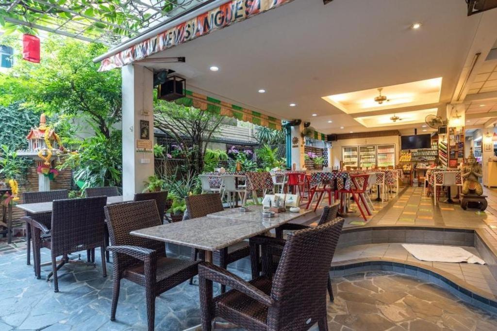 New Siam Guest House Bangkok Kültér fotó